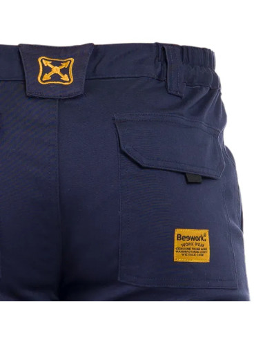Pantalón tejido elastico muy cómodo, patrón ajustado y cintrura trasera alta track slim